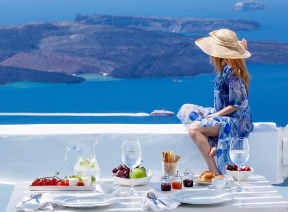 Santorini. Luxury Hotel Collection